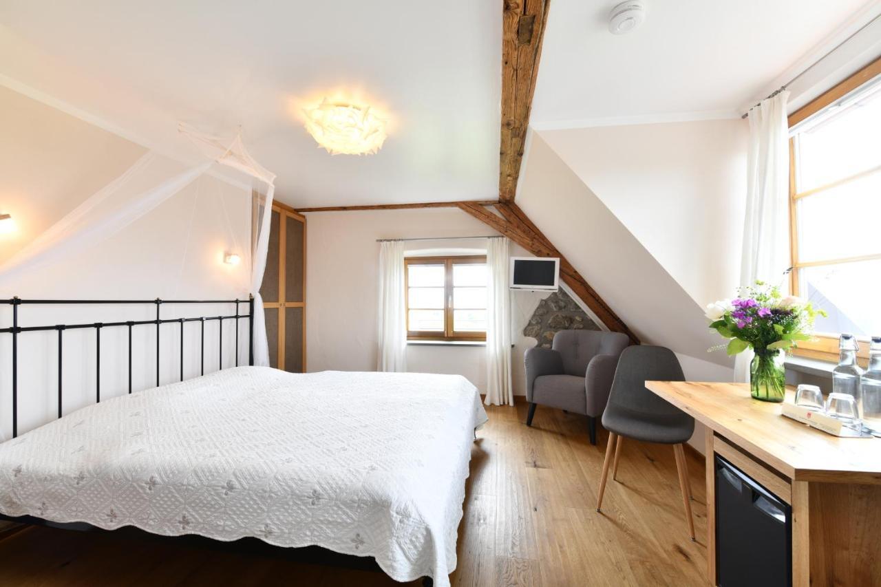 Hotel Montfort-Schloessle Λιντάου Εξωτερικό φωτογραφία