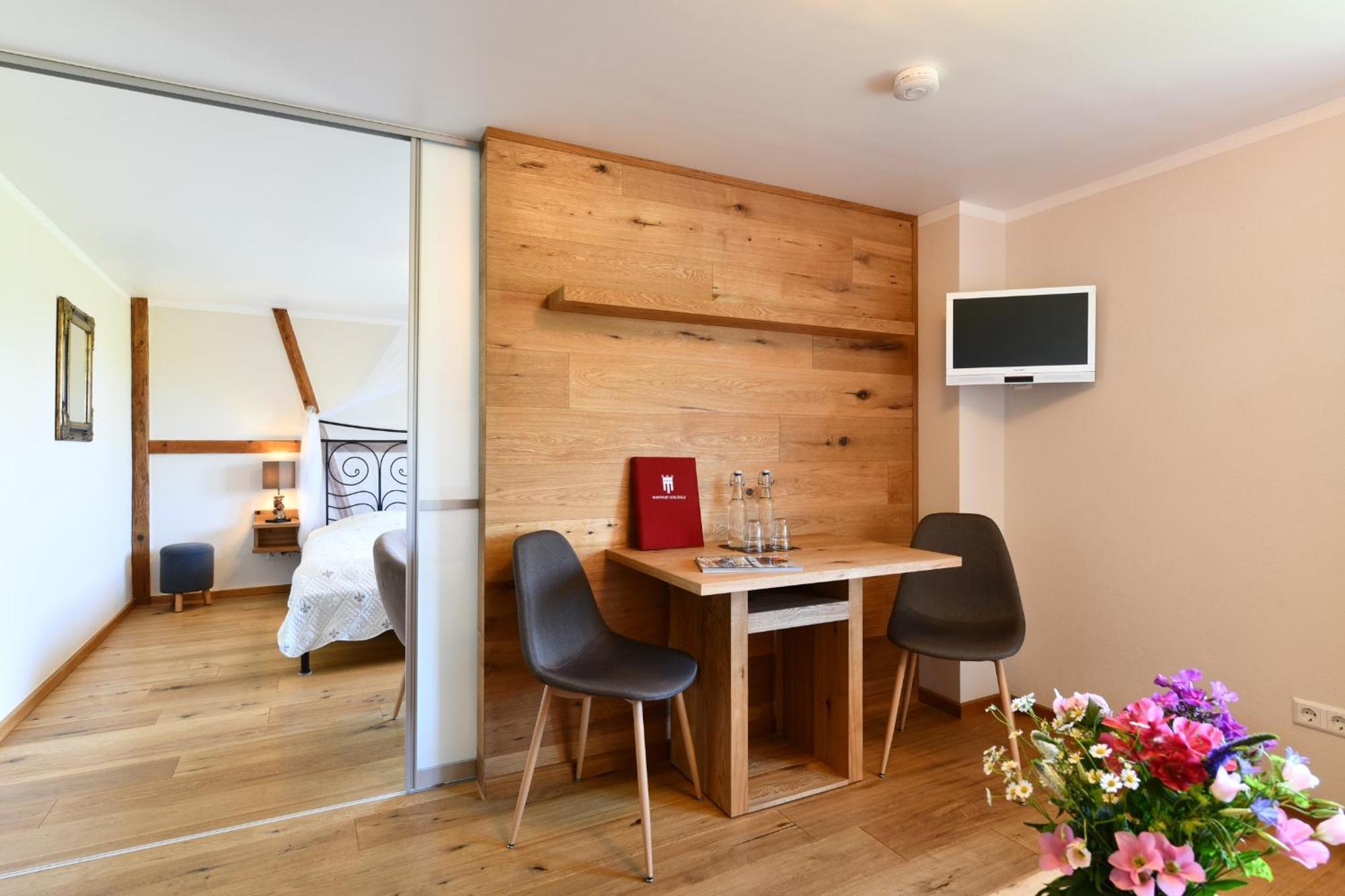 Hotel Montfort-Schloessle Λιντάου Εξωτερικό φωτογραφία